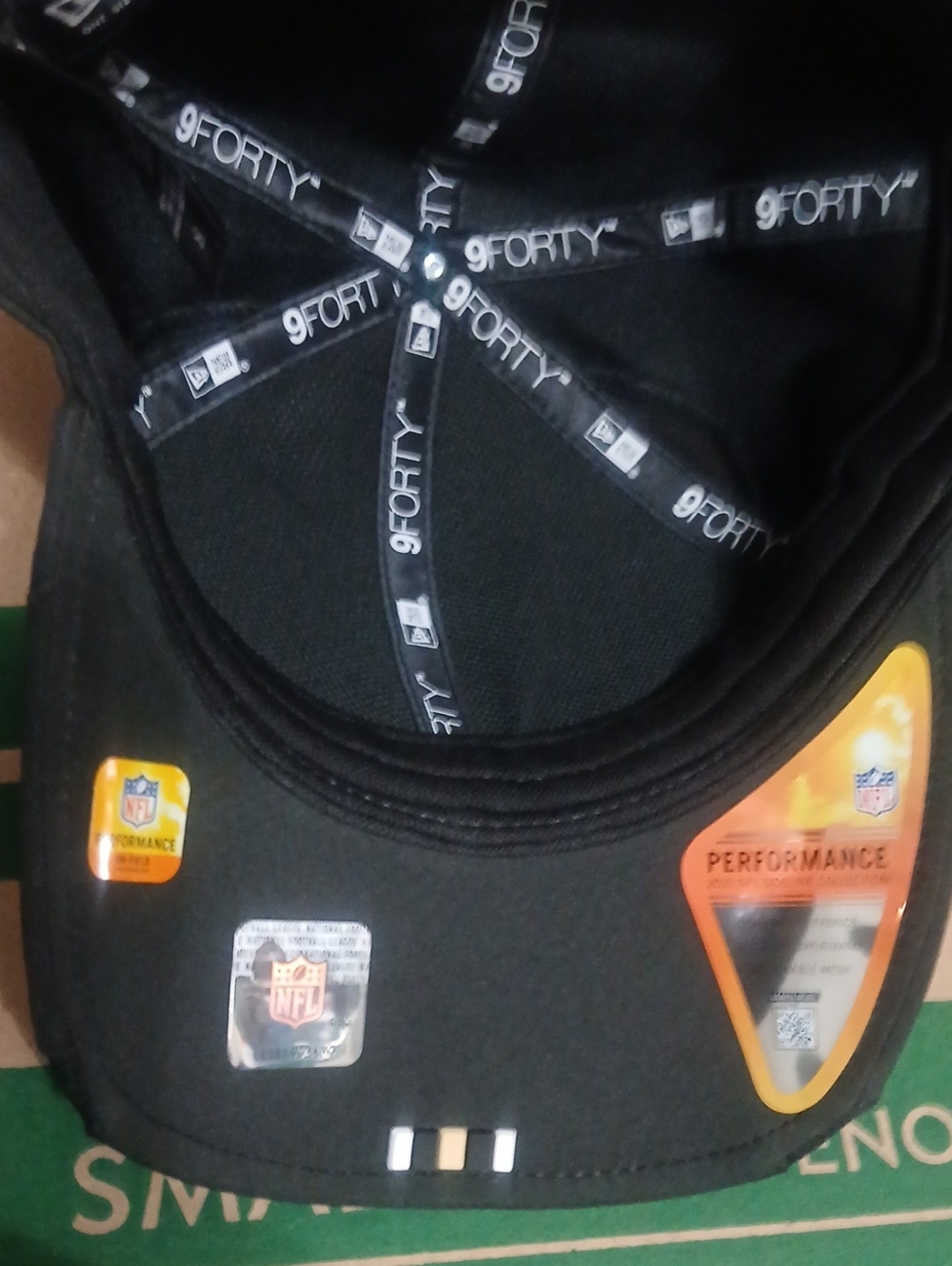 New Era New Orleans Saints 2025/26 Sideline Adjustable Hat - Picture 3 of 5
